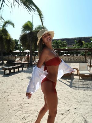 Luciana Fuster Photo #30