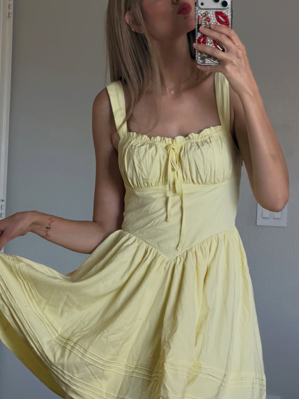 ItsJustblondie Photo #1