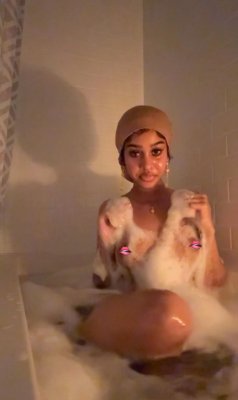 therealmayyaa Post #1