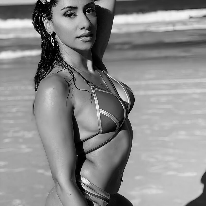 Violeta Dee Photo #9
