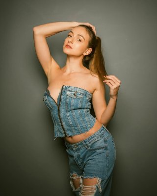 Larissa Schmiederer Photo #46