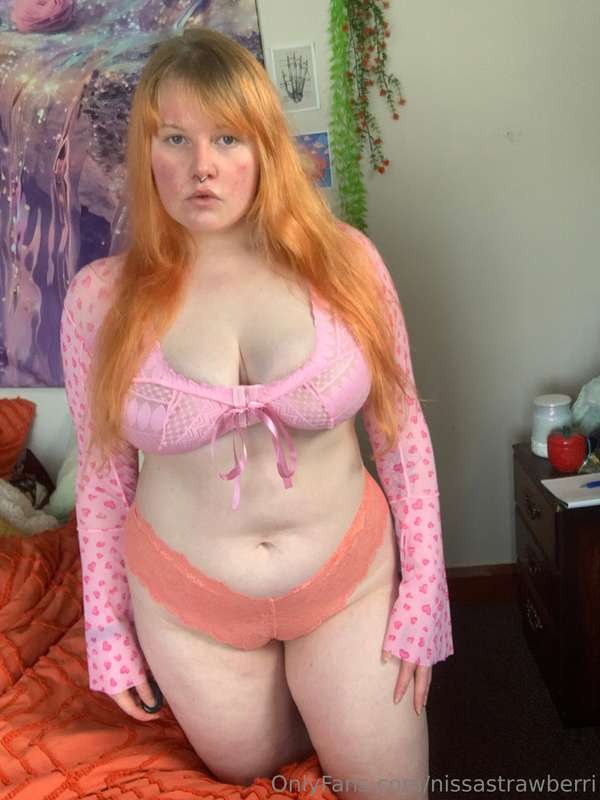 nissastrawberri Photo #45