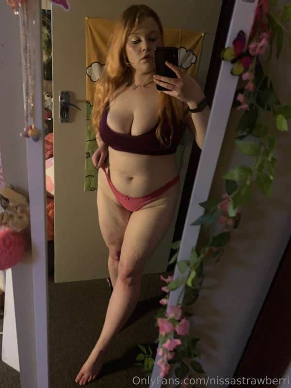 nissastrawberri Photo #39