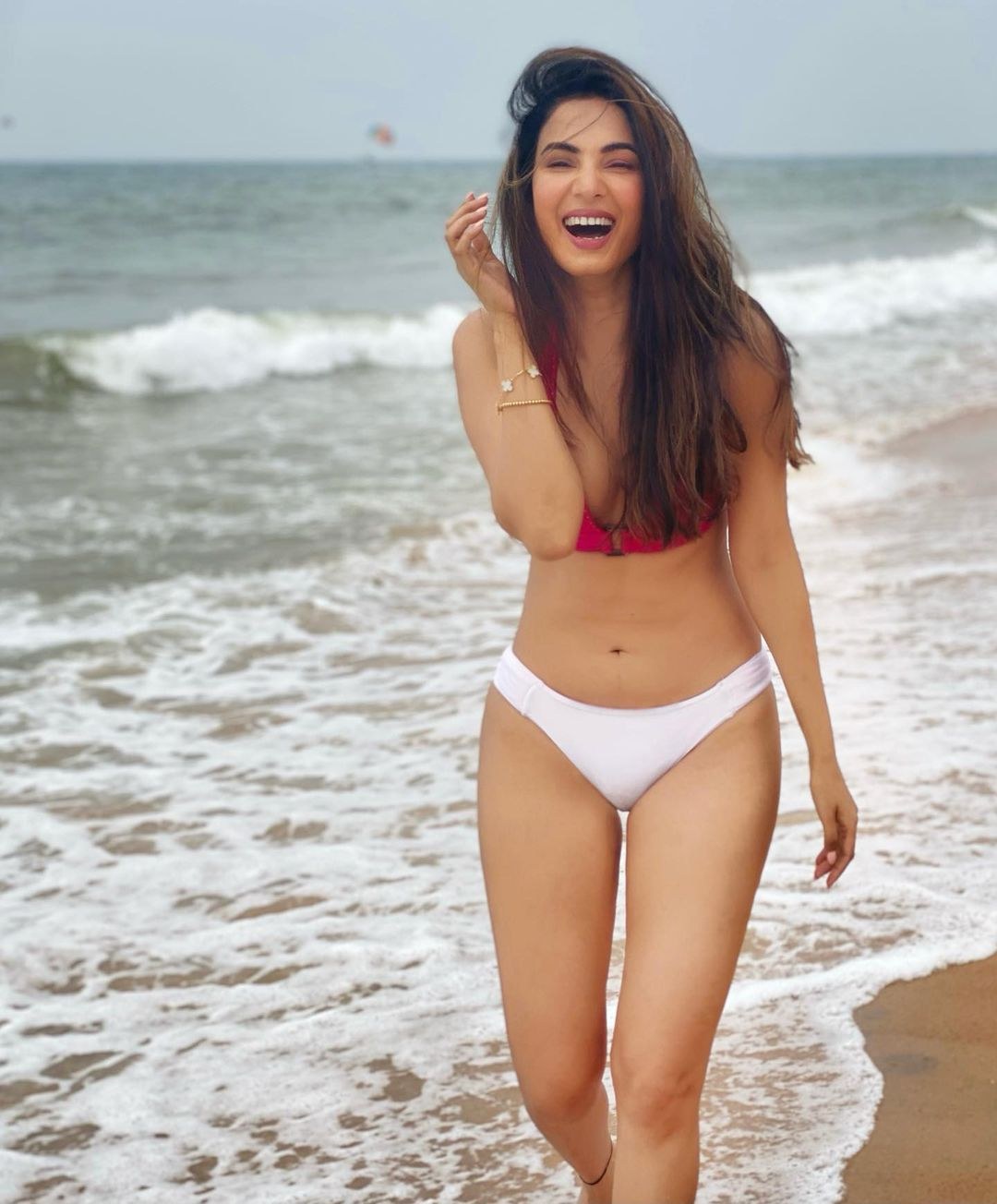 Sonal Chauhan Photo #15