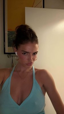 Veronica Kelegian Photo #3