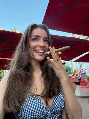 Veronica Kelegian Photo #21