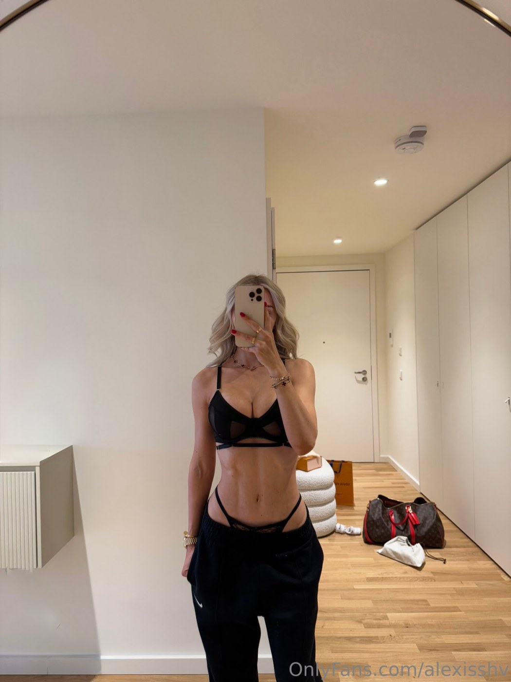 Alexisshv Photo #6