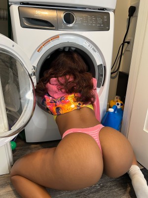 Saleema Mansur Photo #106