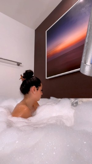 Camilla Araujo Post #24