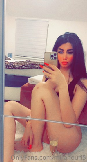 Mira Nouri Photo #48