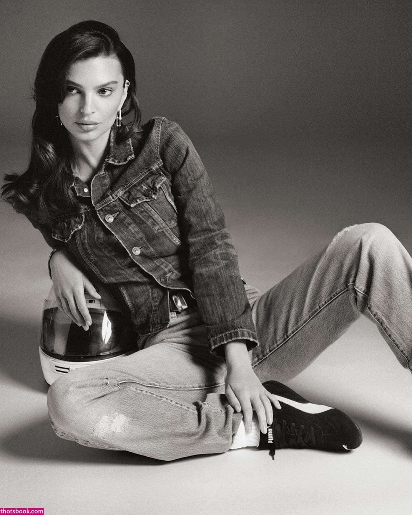 Emily Ratajkowski Photo #339