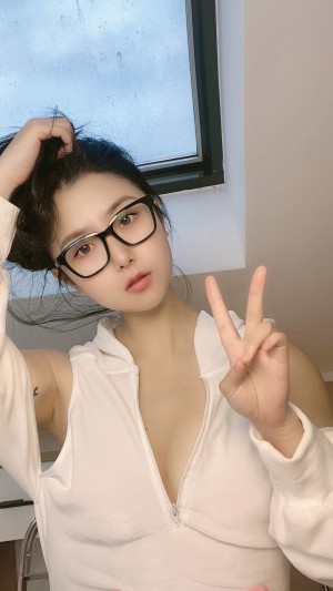 Qiaoniutt Photo #72
