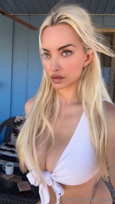 Lindsey Pelas Photo #1531
