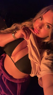 Grace Nunez Photo #11