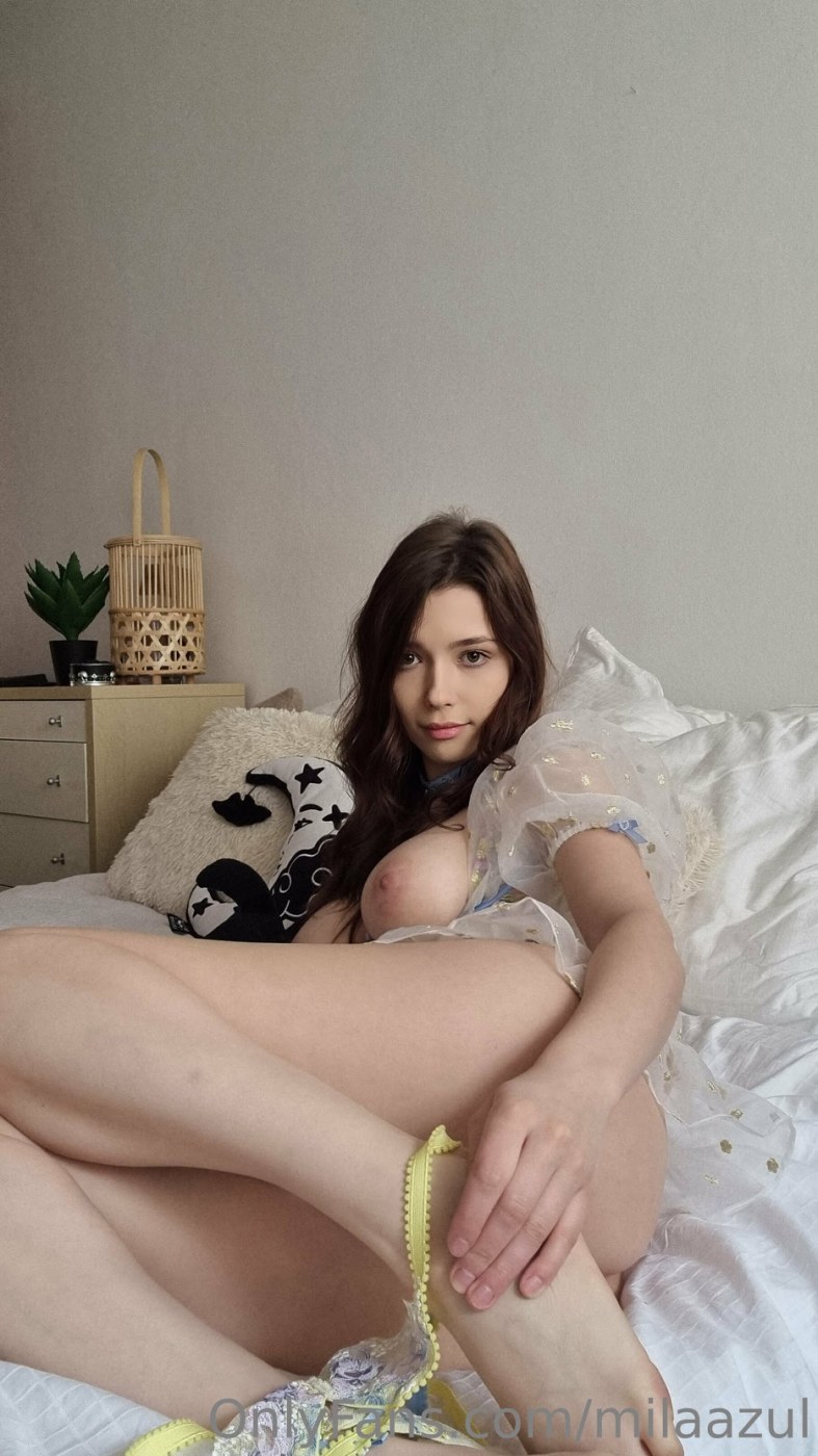 Mila Azul Photo #1464