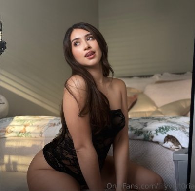 liliananvd Photo #13