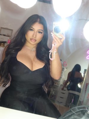 sofia.deroian Photo #85