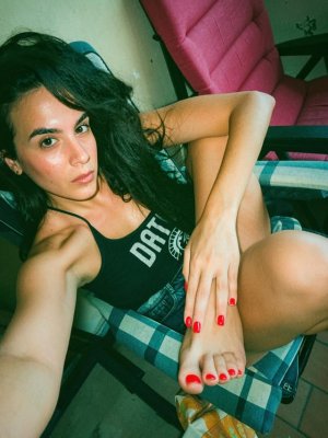 Francesca Pinto Photo #20