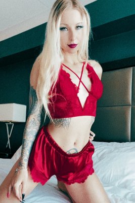 Josie Peach Photo #39