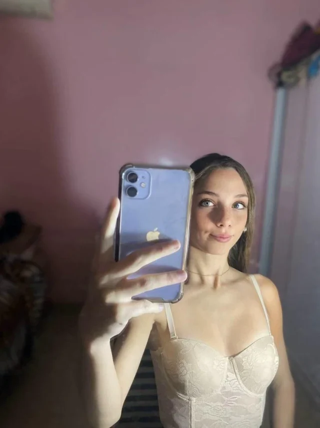 maddie.cutiee Photo #35