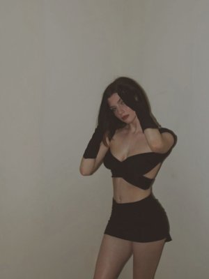 Carly Coplin Photo #44