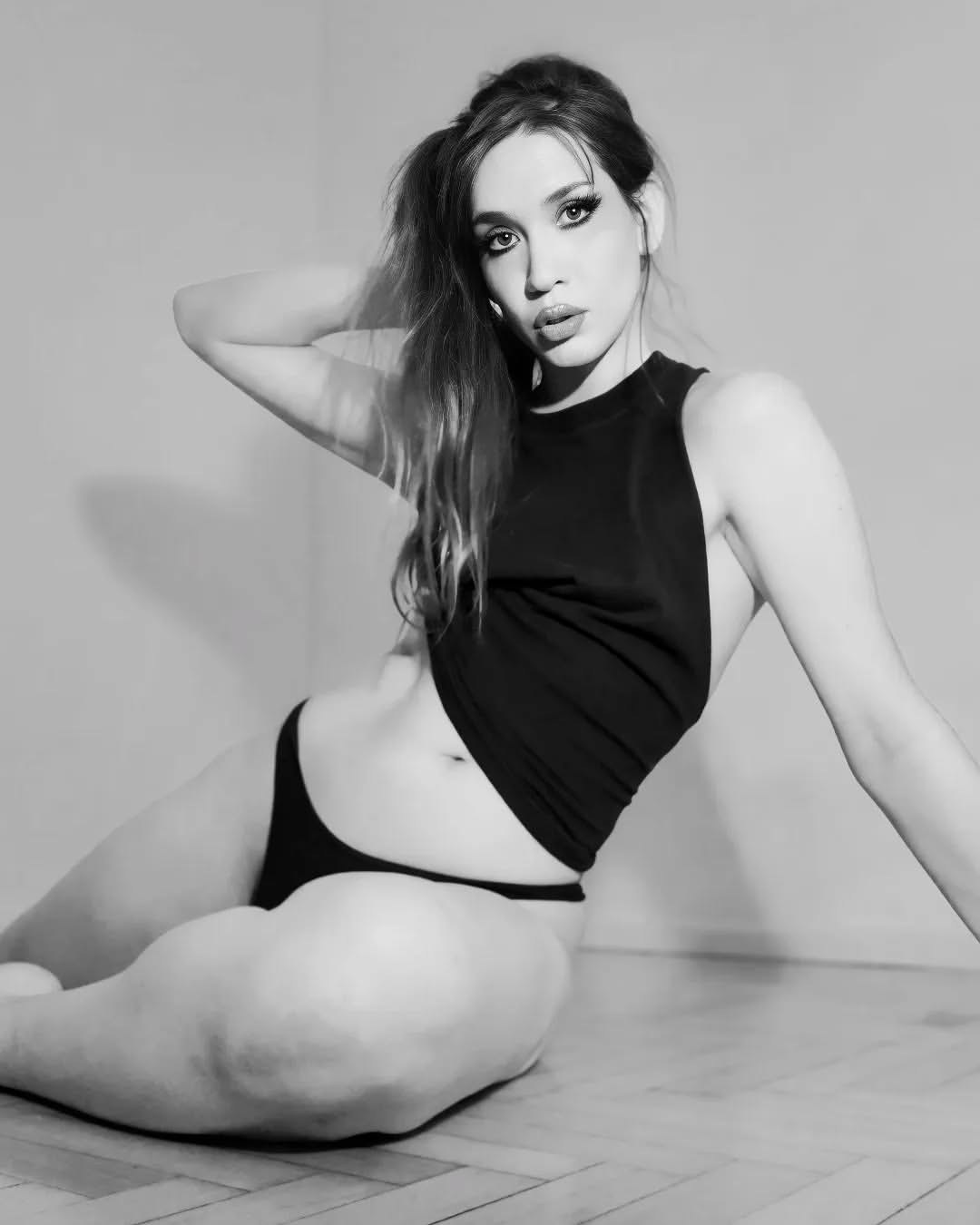 delfi valcat Photo #16