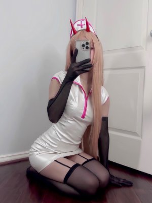 y3miku Photo #7