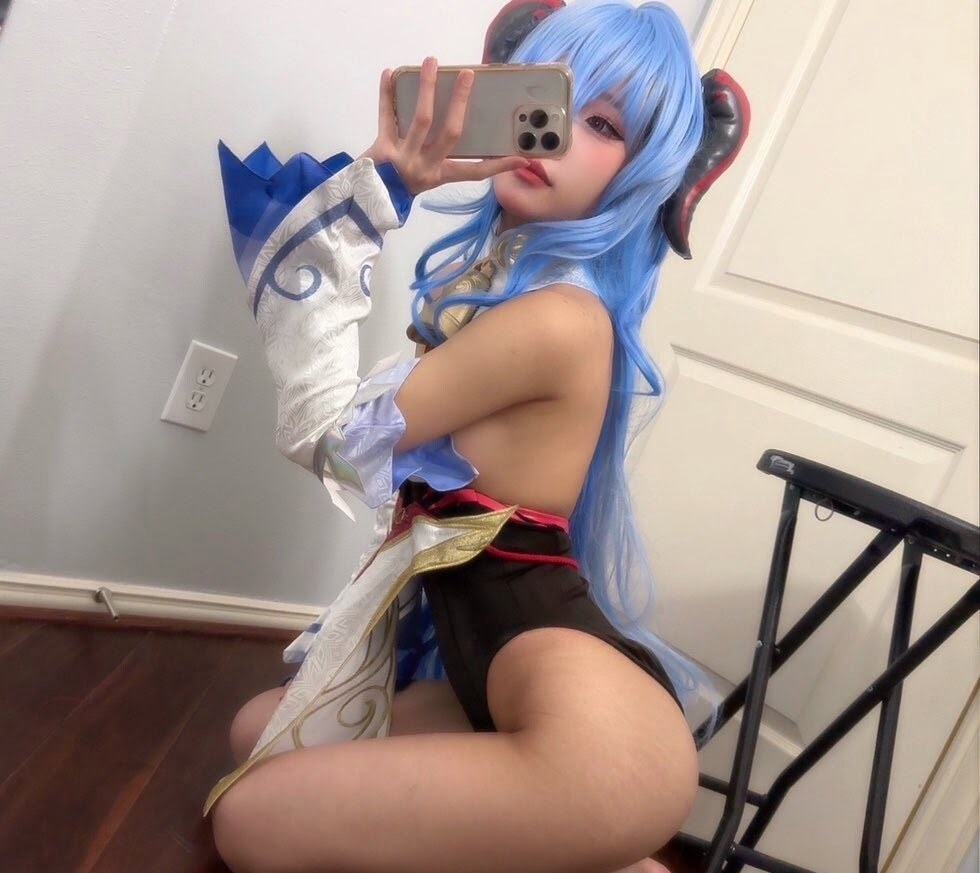 y3miku Photo #39