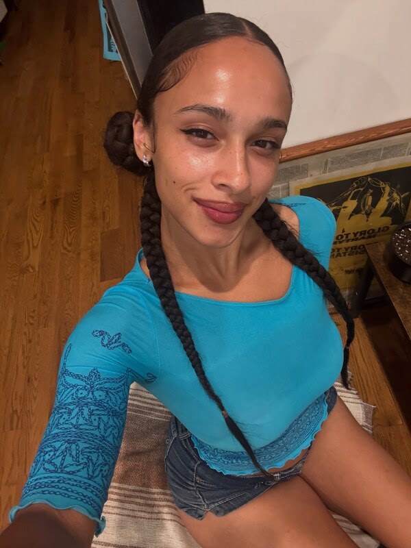 Sarina Photo #114