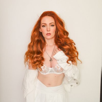 Nicole Simone Photo #5