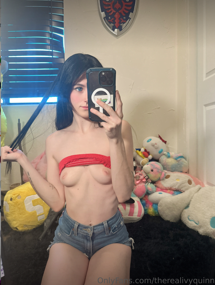 Ivy Quinn Photo #22