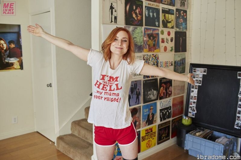 Bree Essrig Photo #4