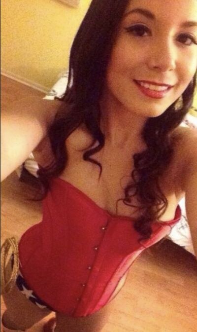 Samantha Photo #5