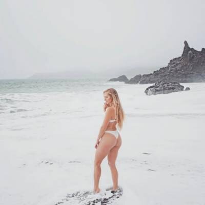 Caroline Zalog Photo #72