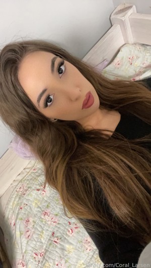 Coral Larsen Photo #233