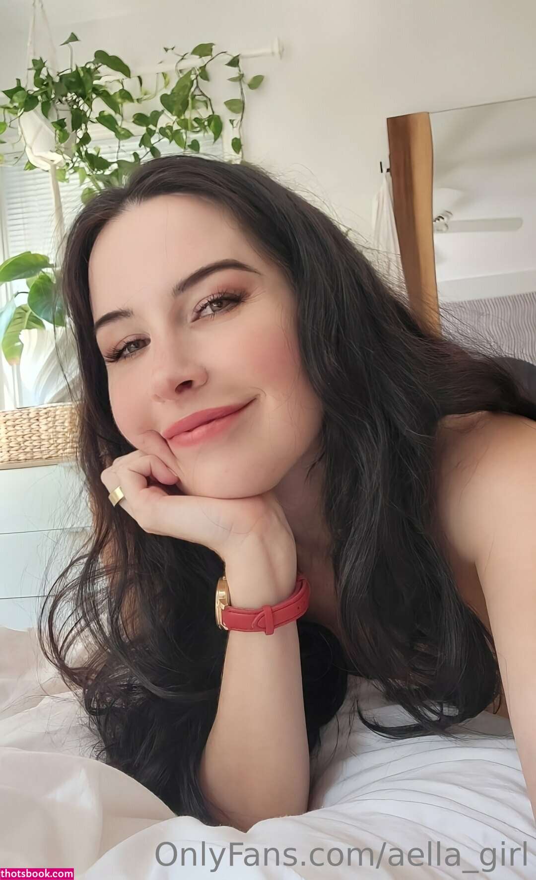 Aella Girl Photo #51