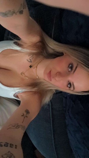 Kaitlyn Krems Photo #182