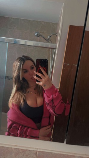 Kaitlyn Krems Photo #187