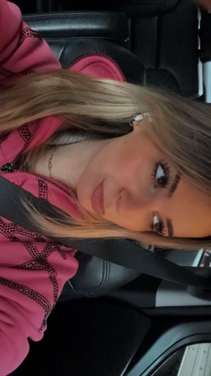 Kaitlyn Krems Photo #199