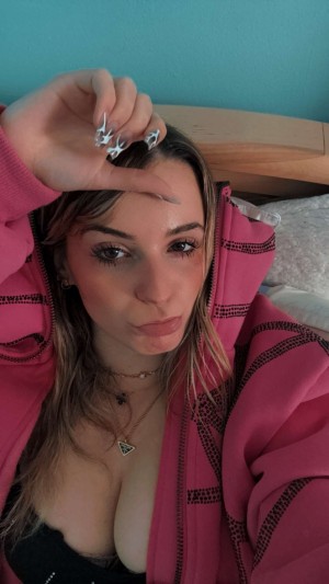 Kaitlyn Krems Photo #276