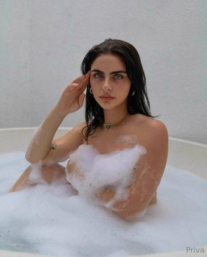 Lauren Hamden Photo #153