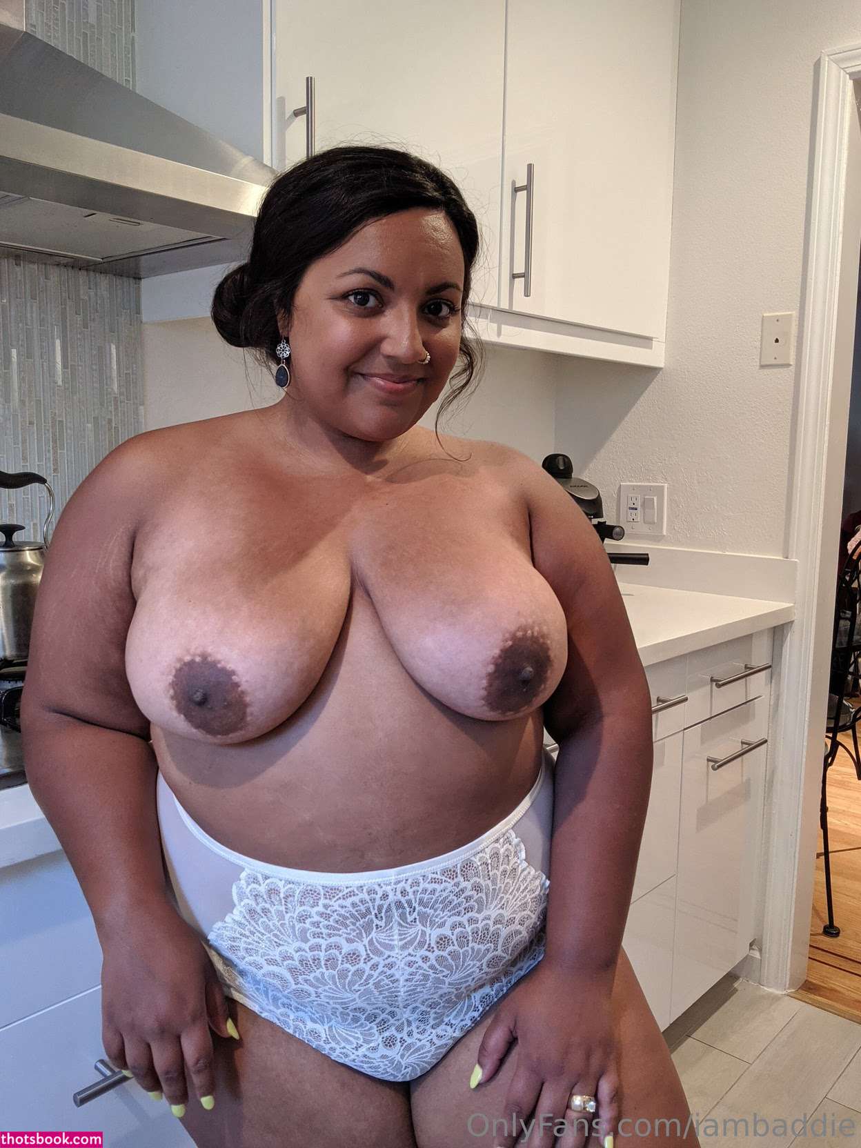 iambaddie Photo #30