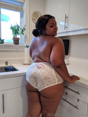 iambaddie Photo #53