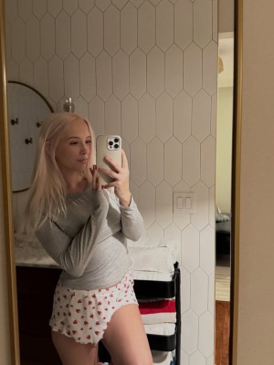 Julia Tate Photo #40