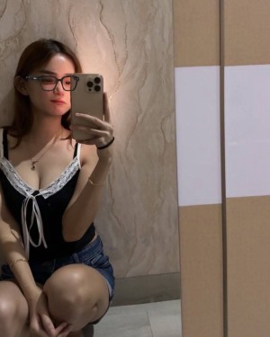 Adriana Suci Photo #5