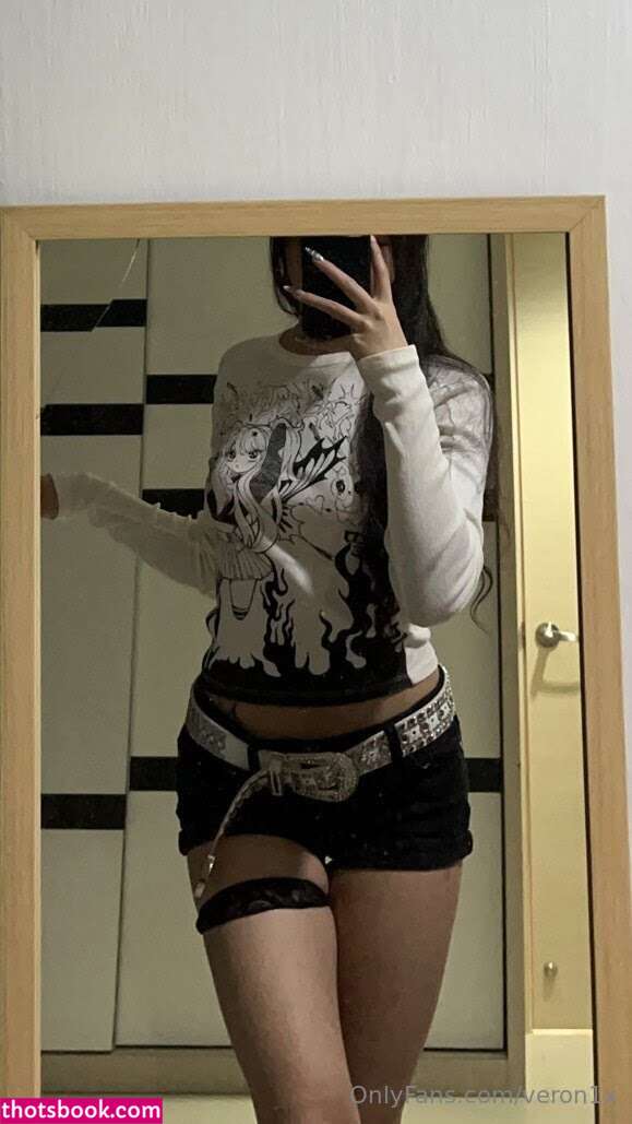 Veronica Yeoh Photo #7