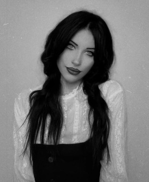 Gina Iacob Photo #19