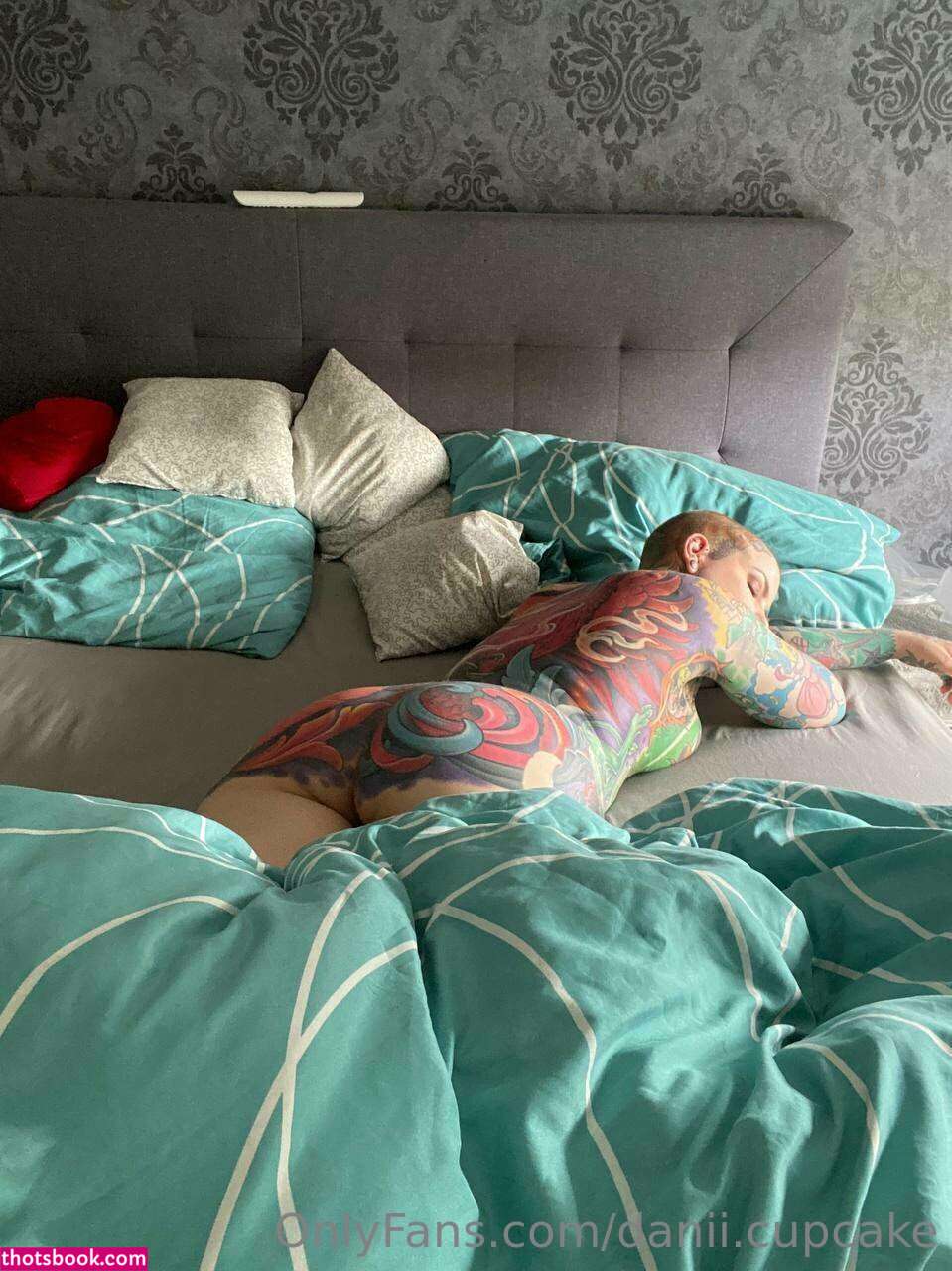 Danii Cupcake Photo #11