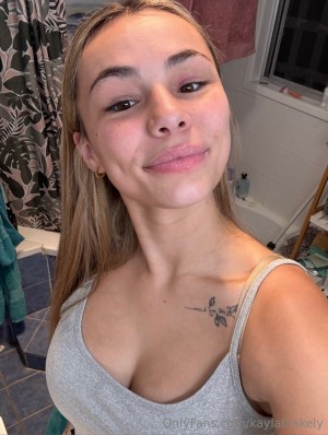 kaylablakely Photo #6