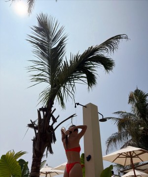 Roza Tomkiewicz Post #2